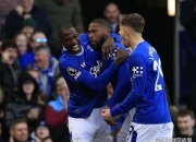 开云体育在线-埃弗顿主场小胜伯恩茅斯，止住连败的简单介绍