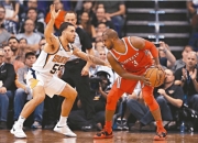 开云体育中国-四川队横扫尼克斯，保罗点燃赛场