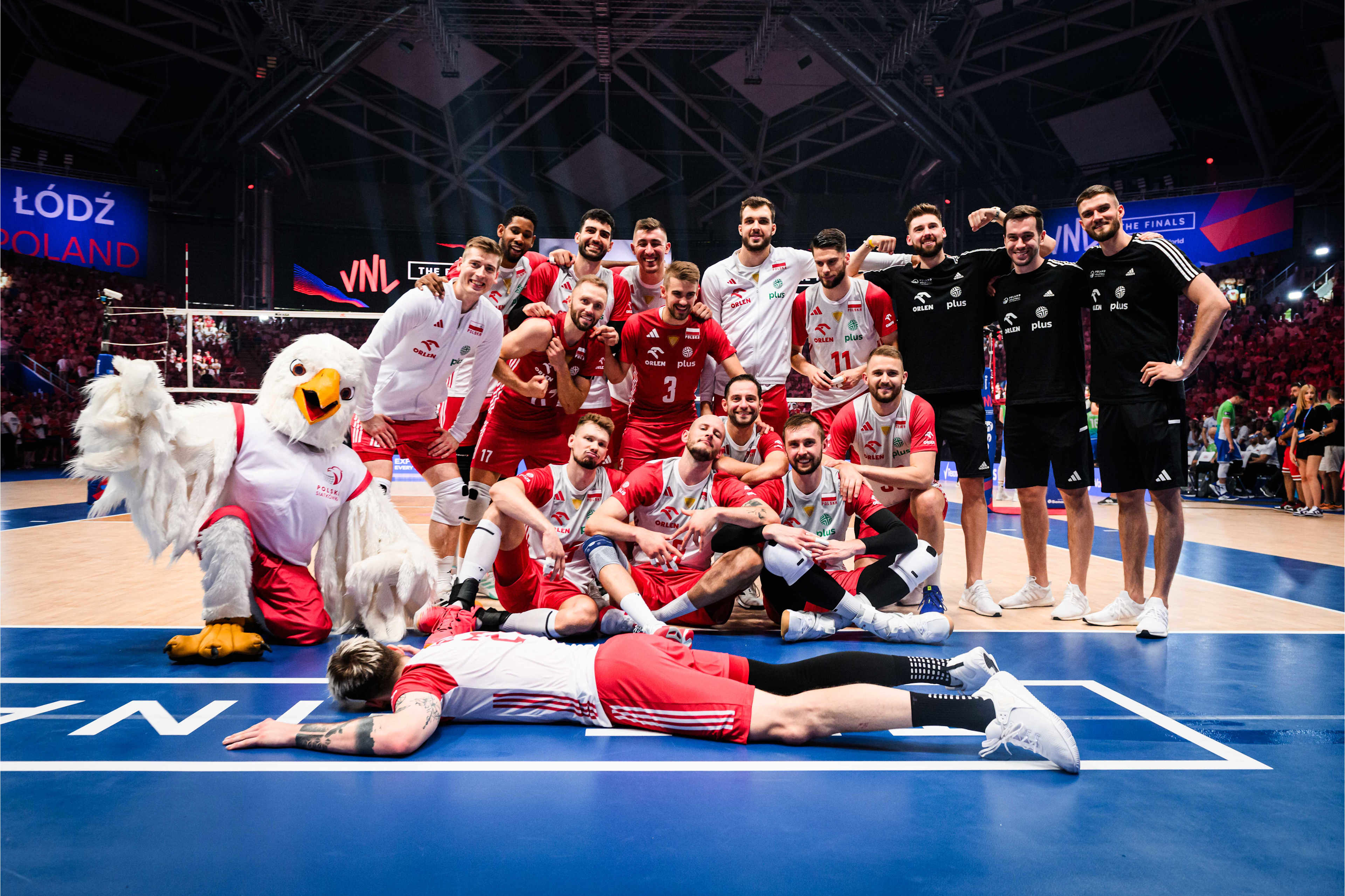 波兰队主场战胜摩洛哥队，保持不败纪录的简单介绍