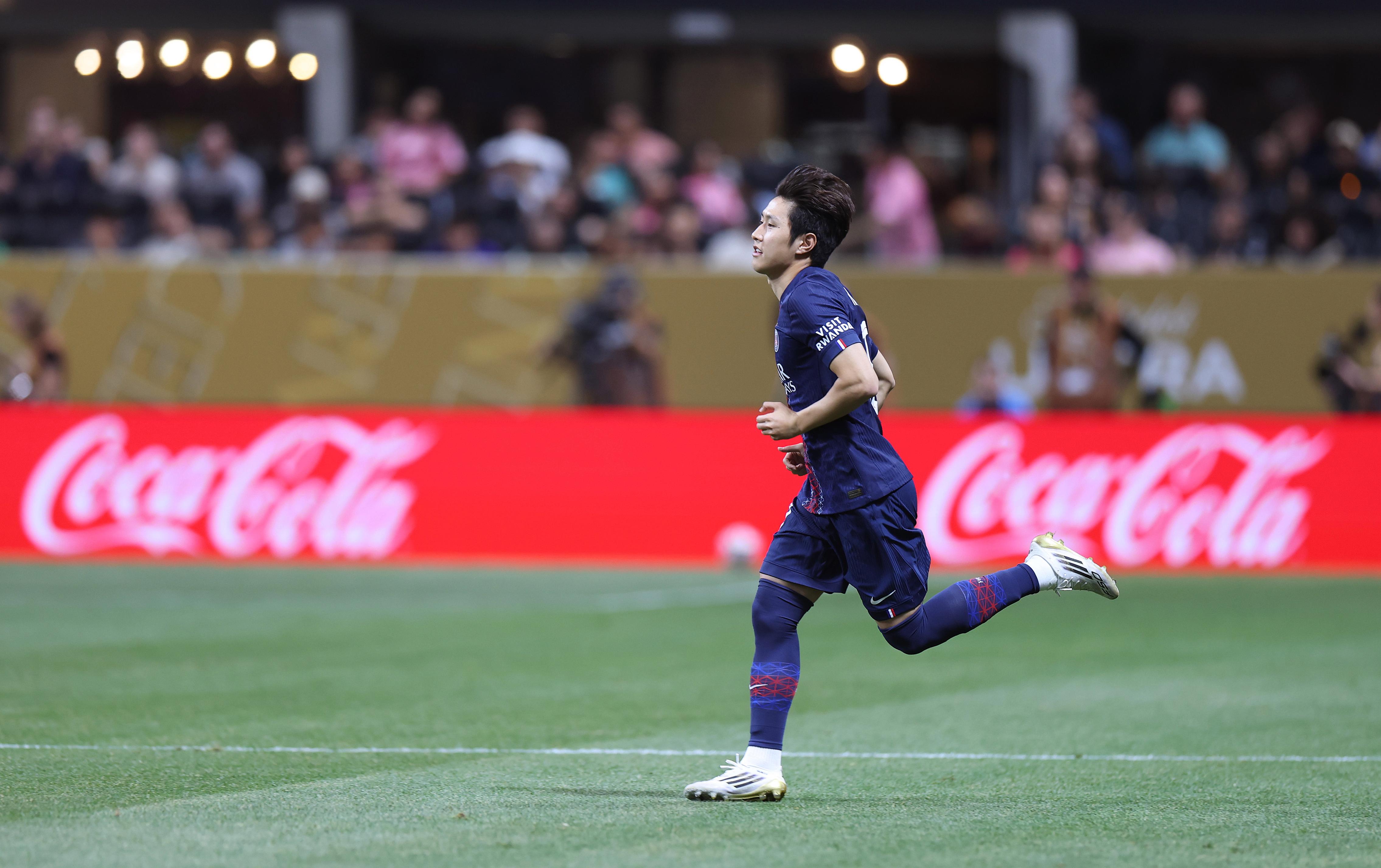 关于巴黎圣日耳曼力克对手，晋级八强的信息