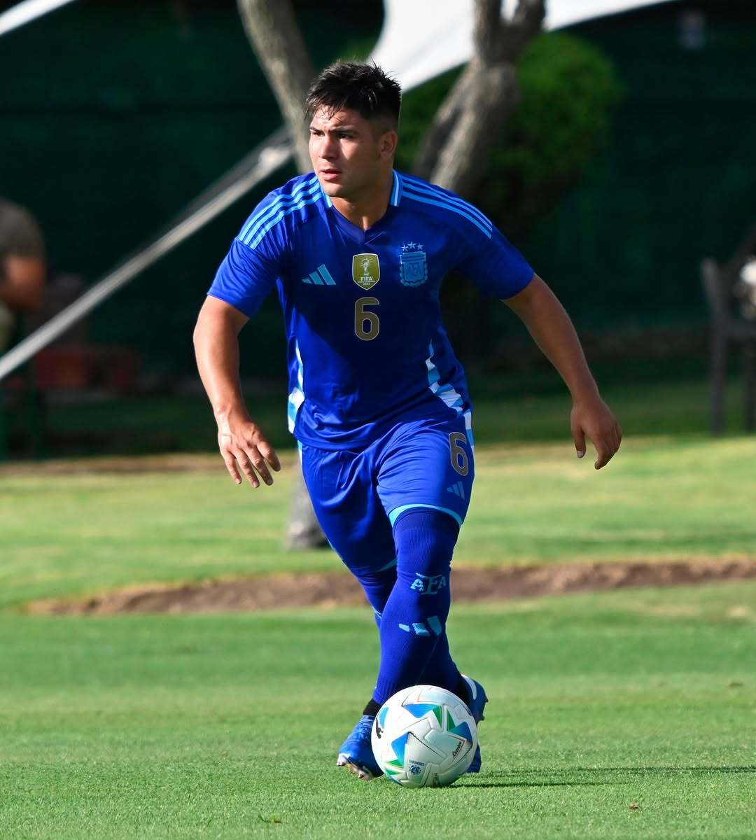 阿根廷队在曲棍球比赛中发挥出色