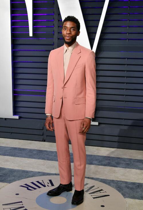 关于黑豹志甘：勒布朗关注到了，谁能超越巨星的信息