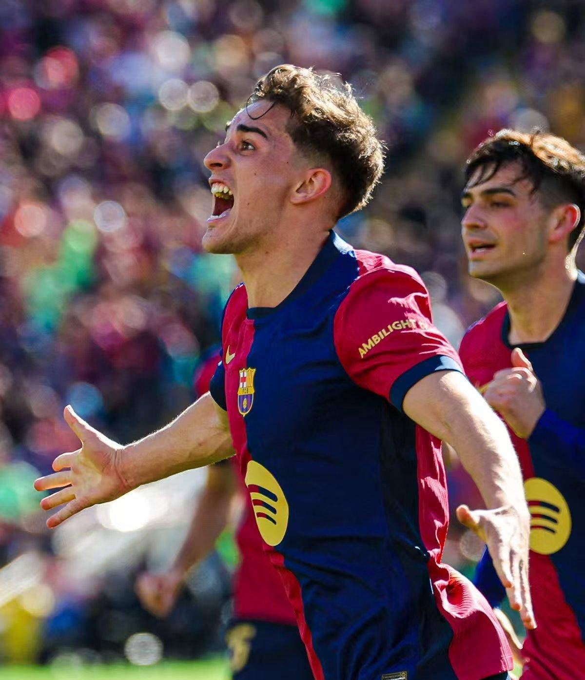 赫罗纳门将演绎神扑