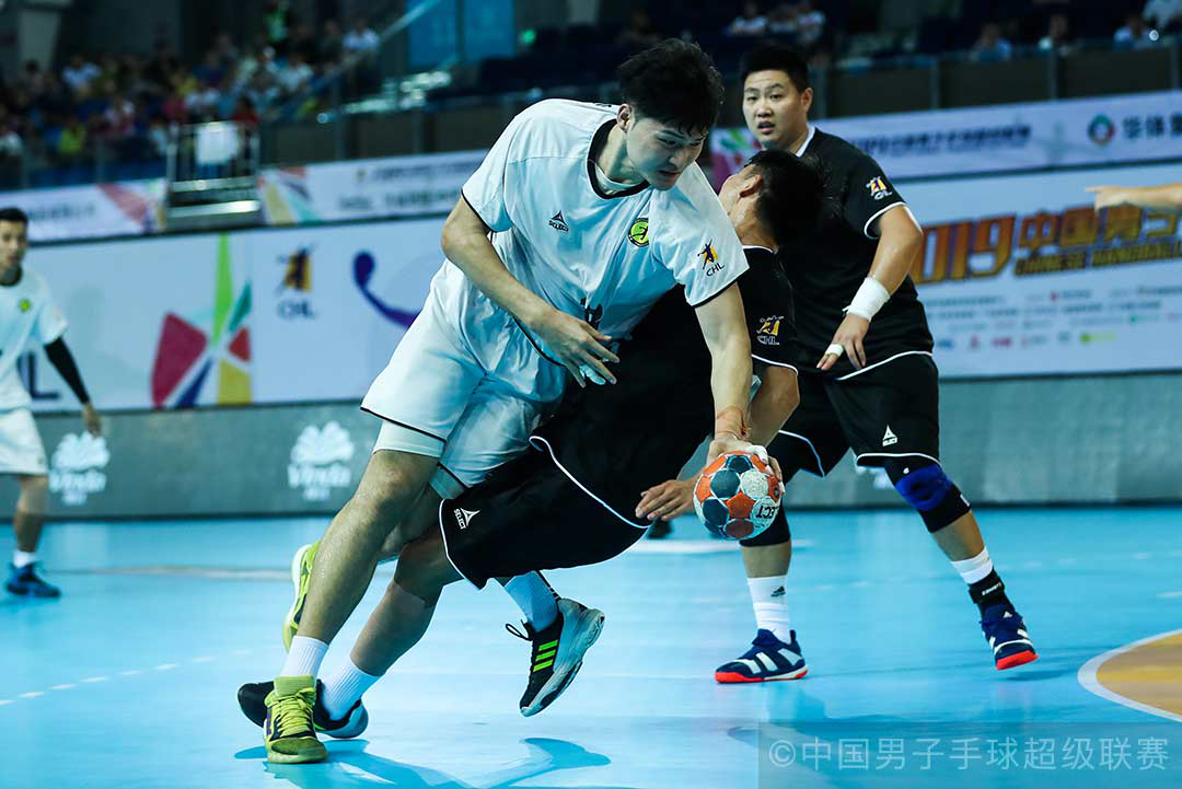 斯图加特队破釜沉舟，取得胜利势如破竹的简单介绍