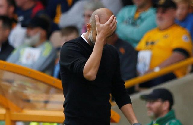 强队遭遇困境，教练面临考验