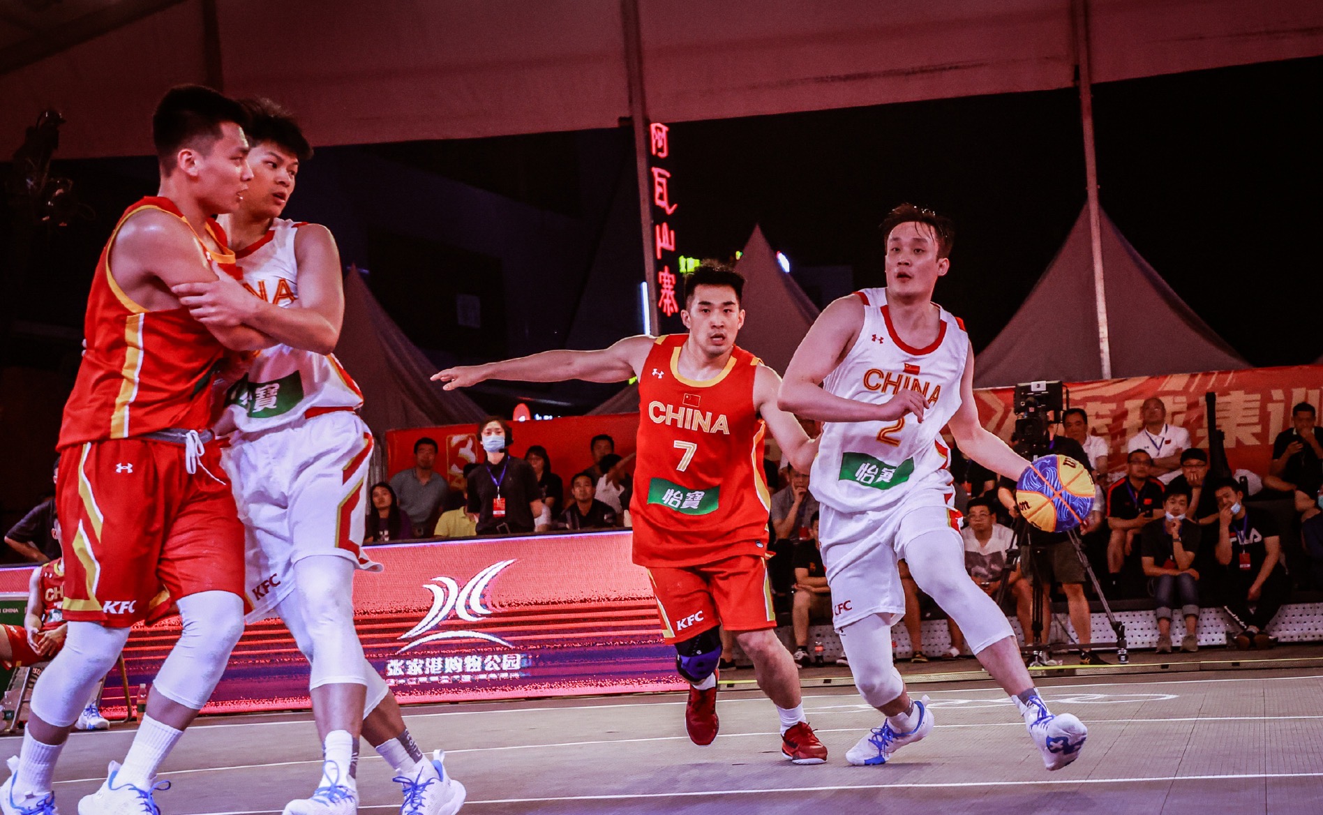 欧洲篮球联赛决赛精彩纷呈，丁彦雨航表现出色的简单介绍