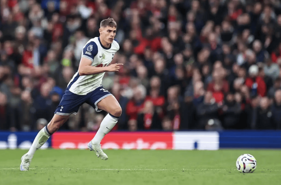 热刺队员表现神勇，实力不容小觑