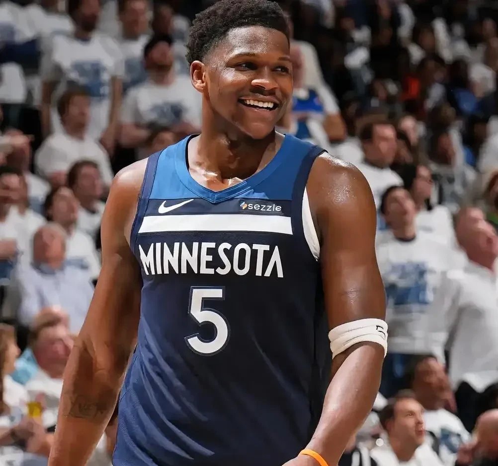 红蓝军团再战,谁能赢取比赛胜利 红蓝军团再战,谁能赢取比赛胜利