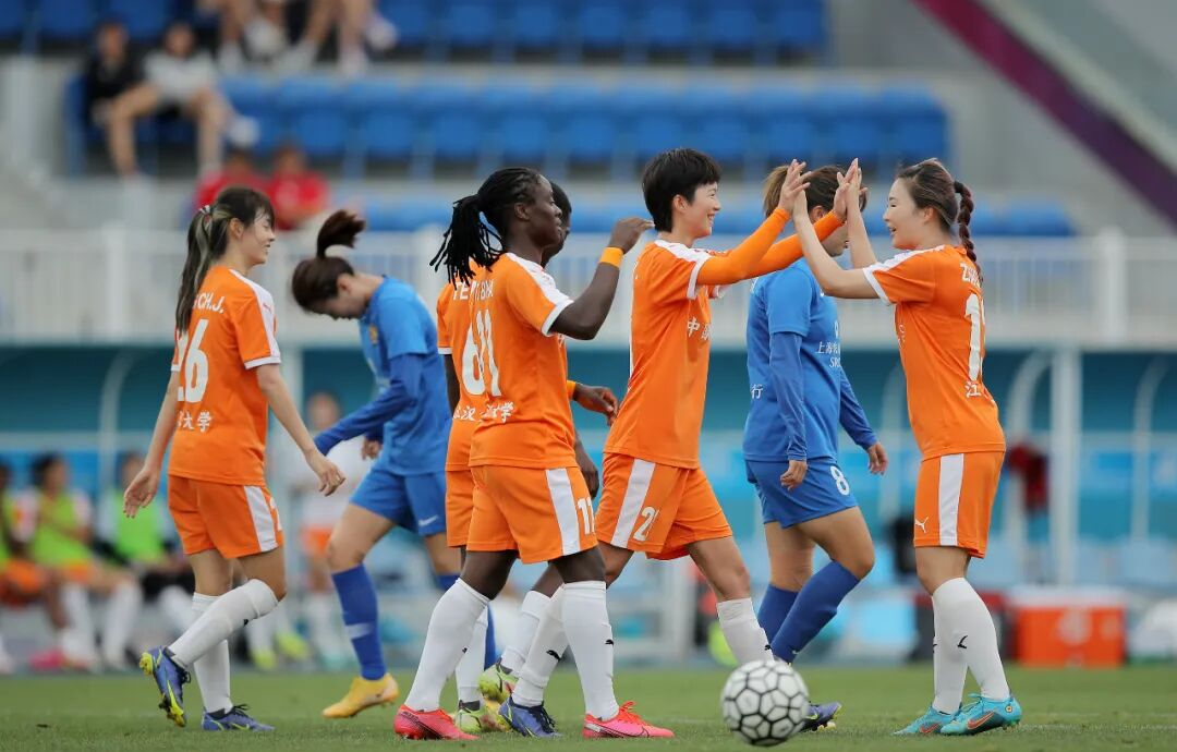 国际比赛中，中国女足团队展现实力