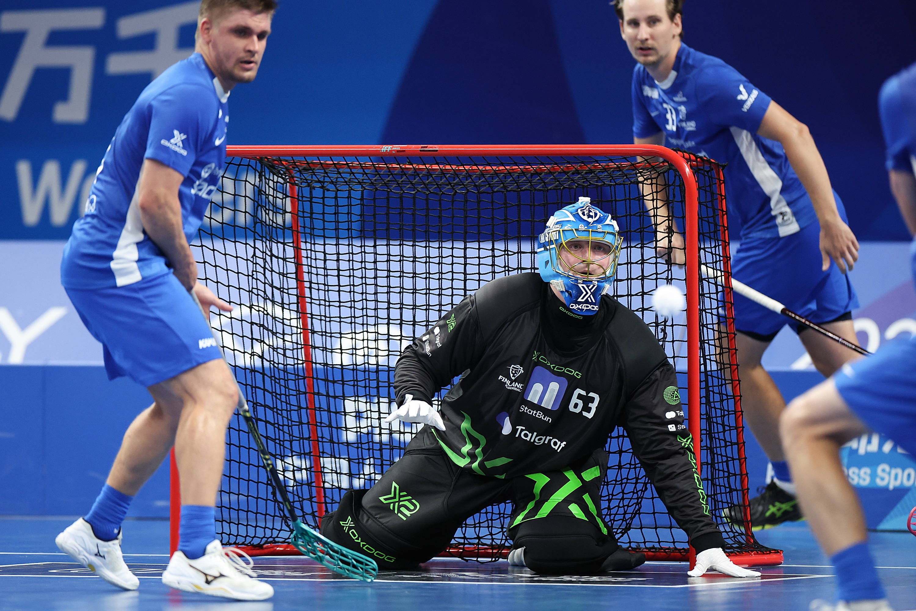 新晋球星破门得分，助球队赢得关键胜利