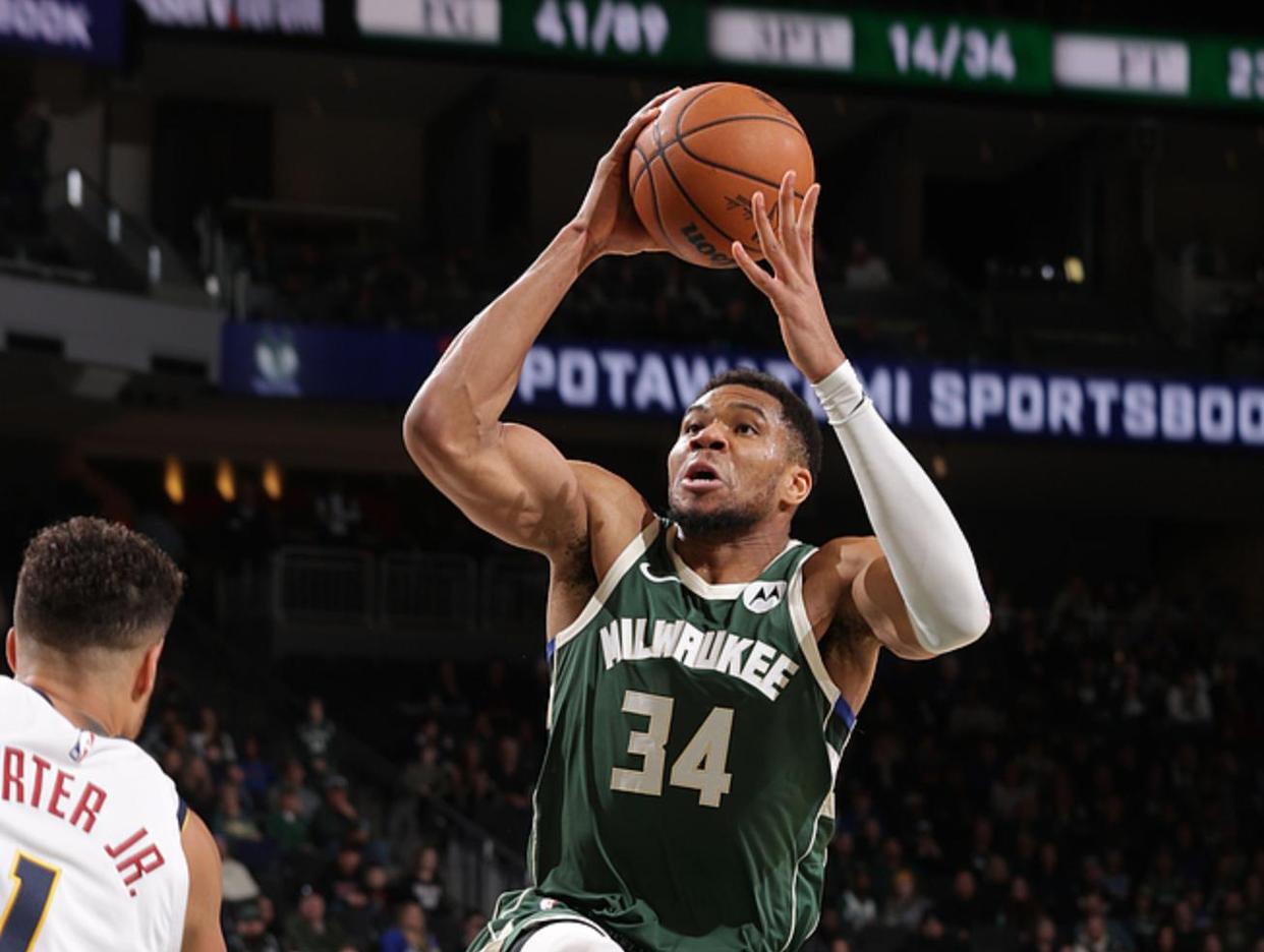 包含掘金完胜青岛队，字母哥高光表现的词条