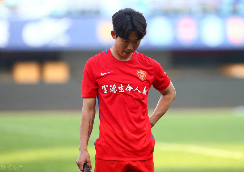 包含梅赛德斯完胜红牛二队，周冠宇状态火热的词条