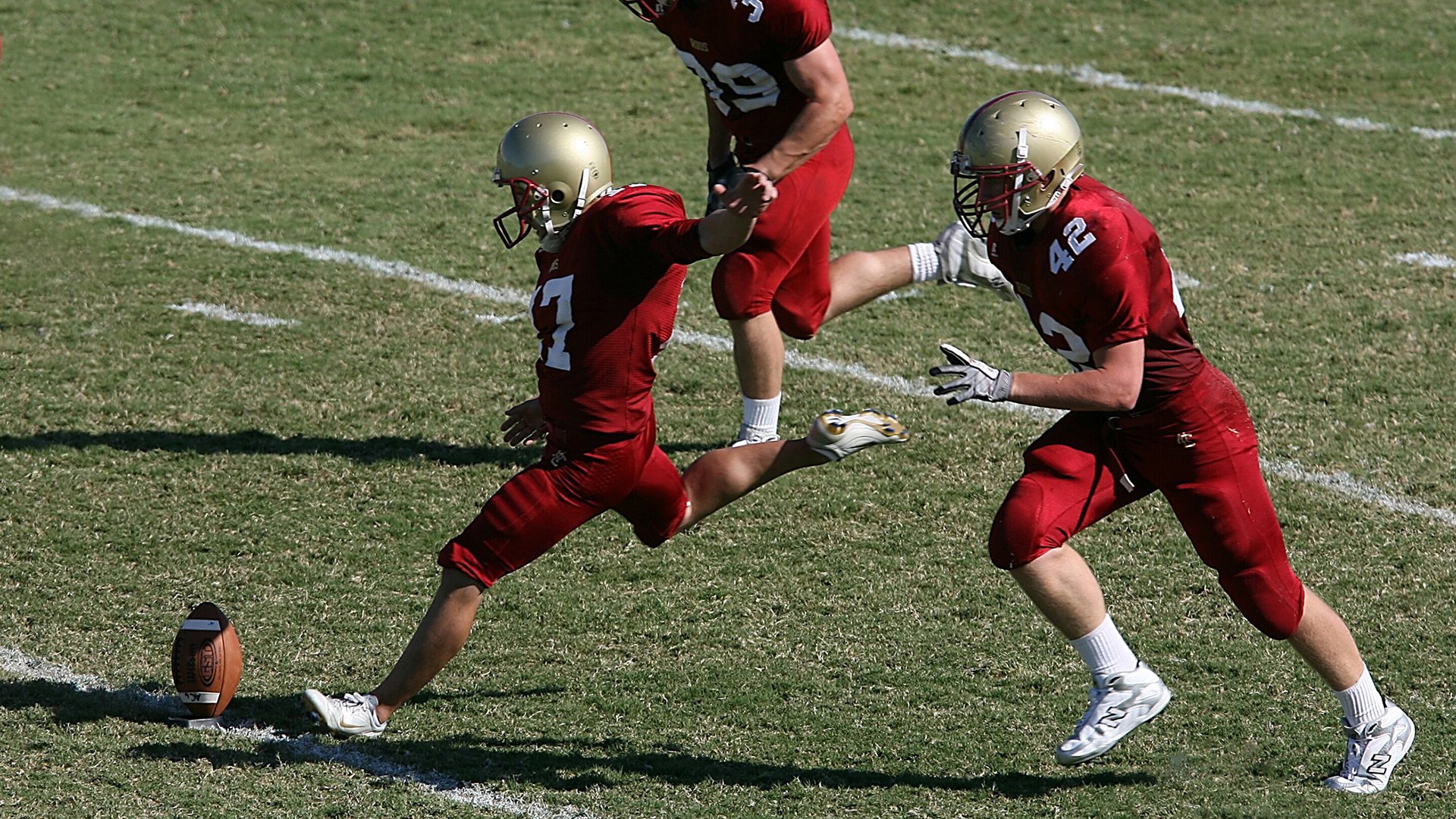 欧冠半决赛焦点战，骑士强压快船，战术与意志的双重胜利